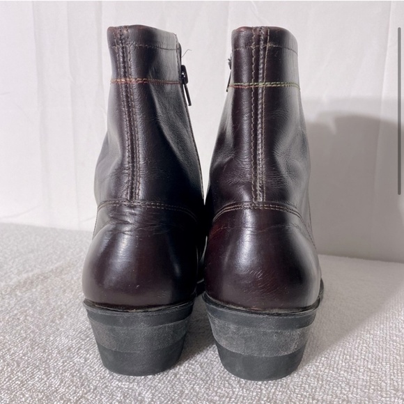 Vintage Burgundy Leather Western Style Round Toe Ankle Boots 7.5 - Picture 3 of 15